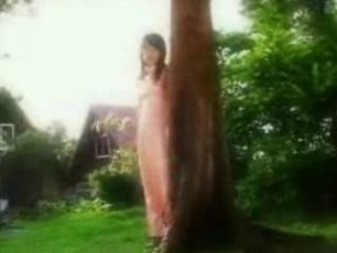 SEXY NUDE JAPANESE GIRLS STRIPS