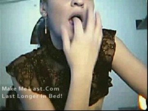 Hannah shows her pussy
