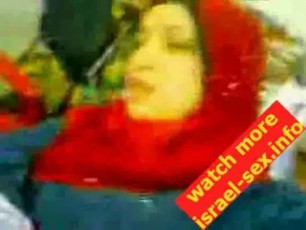 Hot muslim milf masturbating