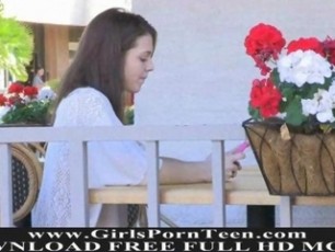 Kiara msturbating and shows her pussy and her ass good