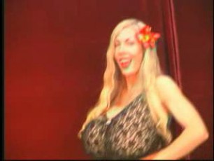 minka : back to the 50s - burlesque