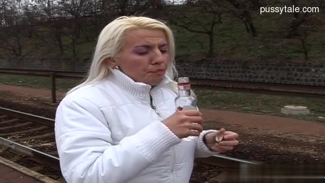 Chubby Slut Gang Banged : XXXBunker.com Porn Tube